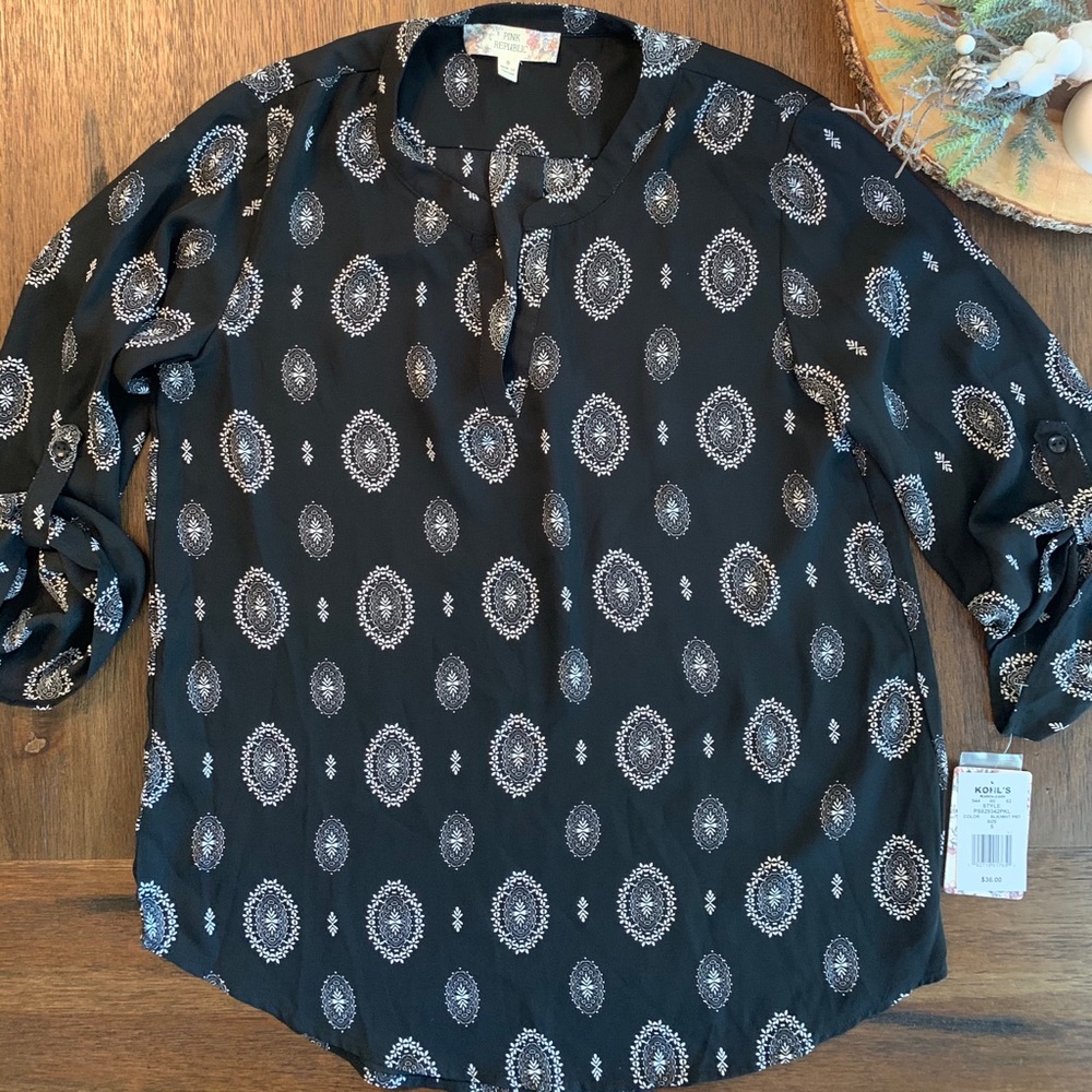 NWT Pink Republic blouse black and white